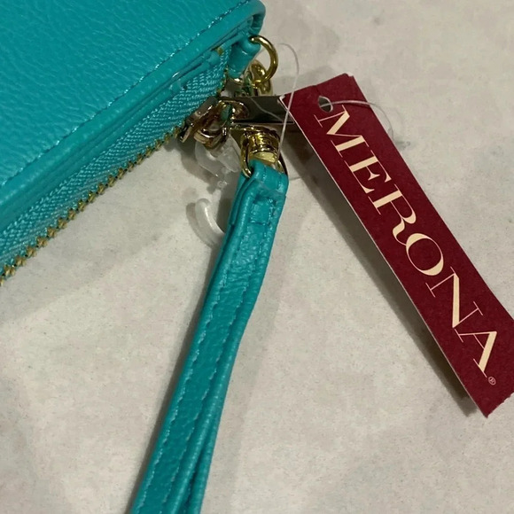 MERONA NEW NWT WALLET BLUE WOMENS SUMMER WRISTLET CASUAL SIZE 7” x 4 “ H x 1” W - Picture 4 of 6